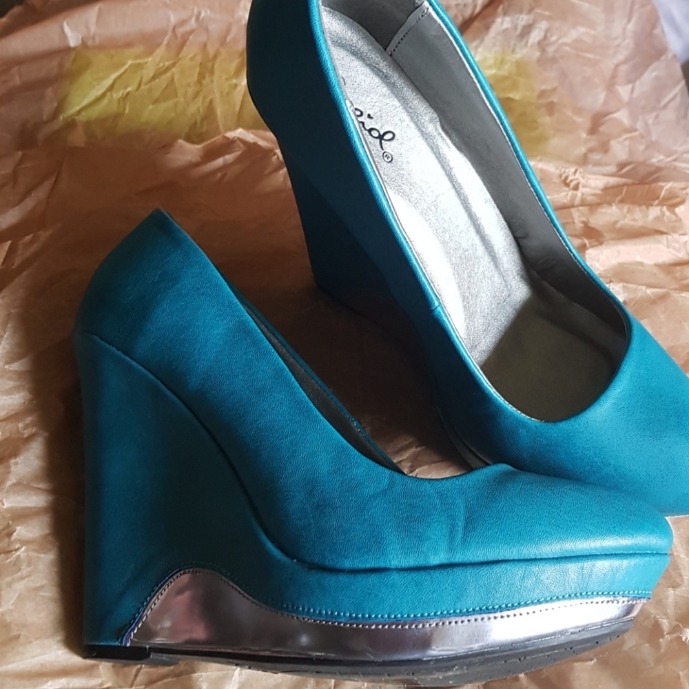 Wedges - Picture 2 of 2